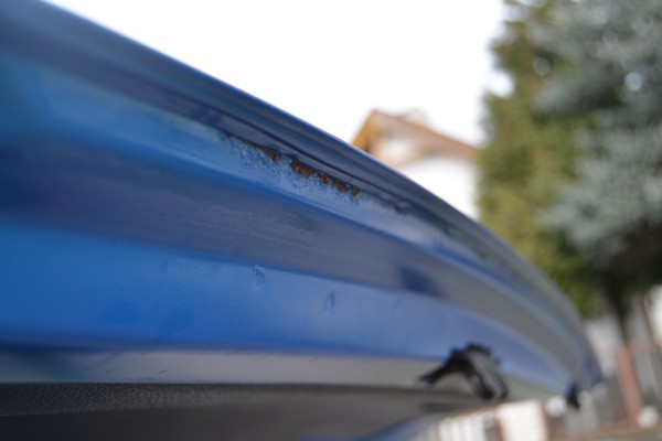 Hrdza veka zadného kufra